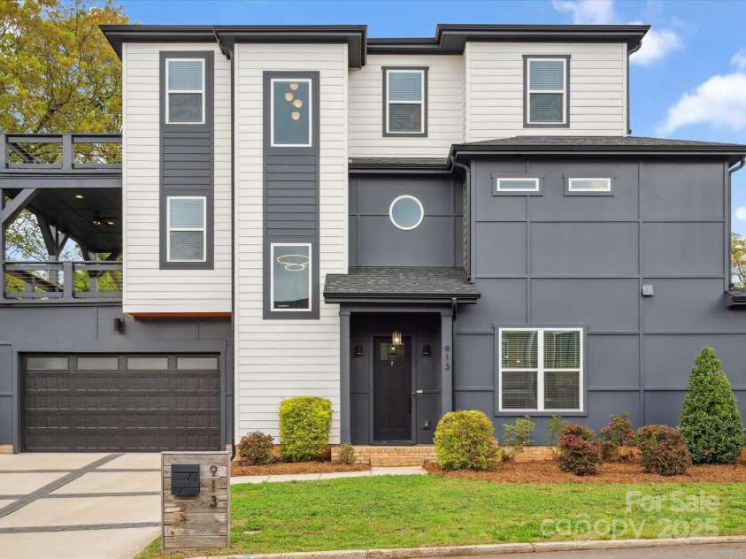 913 Van Every Street, Charlotte, NC 28205.  MLS# CAR4246029, YatesRealty ID 21854. 