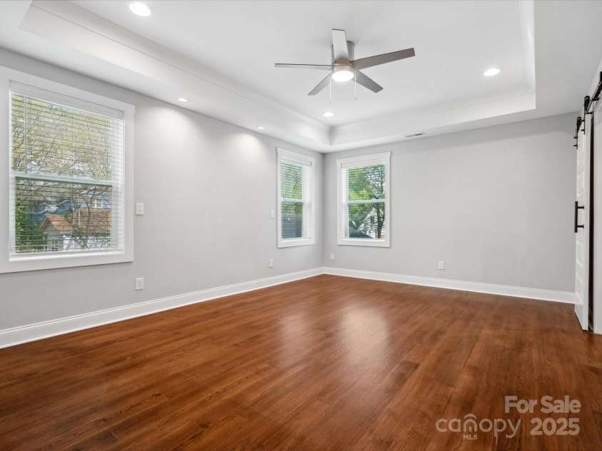 913 Van Every Street, Charlotte, NC 28205.  MLS# CAR4246029, YatesRealty ID 21854. 