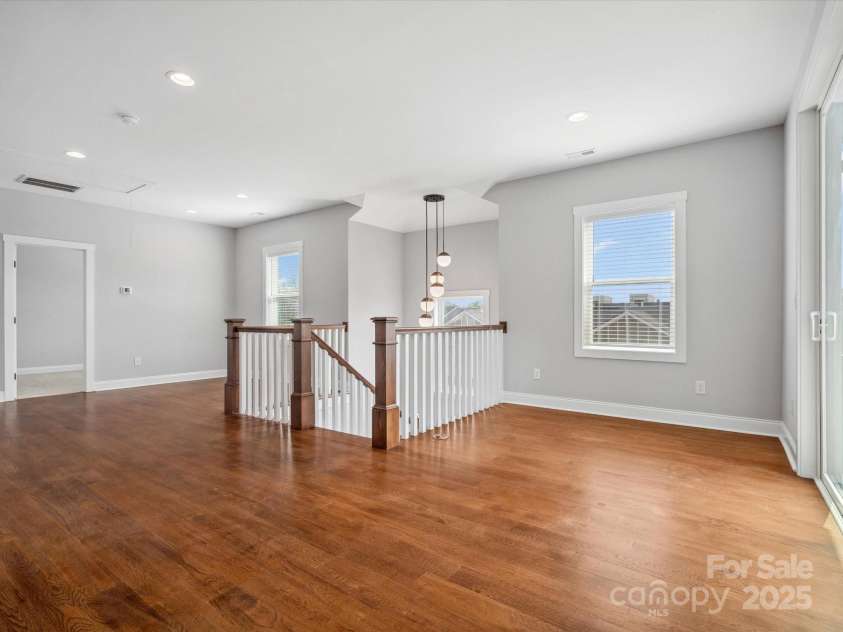 913 Van Every Street, Charlotte, NC 28205.  MLS# CAR4246029, YatesRealty ID 21854. 
