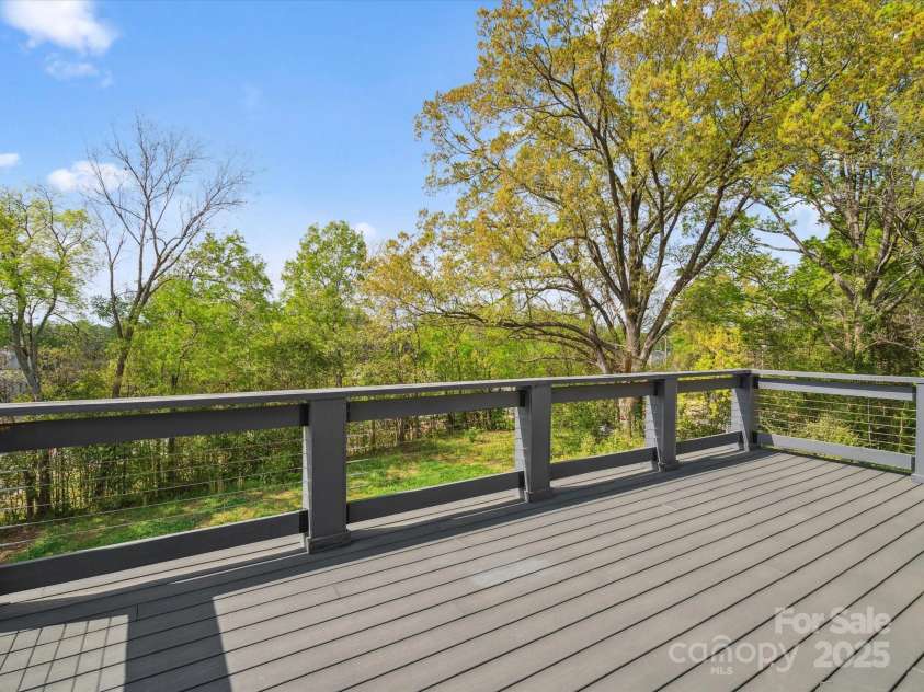 913 Van Every Street, Charlotte, NC 28205.  MLS# CAR4246029, YatesRealty ID 21854. 