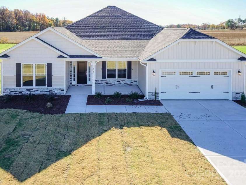 138 Swan Park Lane, Statesville, NC 28625.  MLS# CAR4272756, YatesRealty ID 21855. PHOTO IS REPRESENTATIVE AND WILL HAVE A 3RD CAR GARAGE.