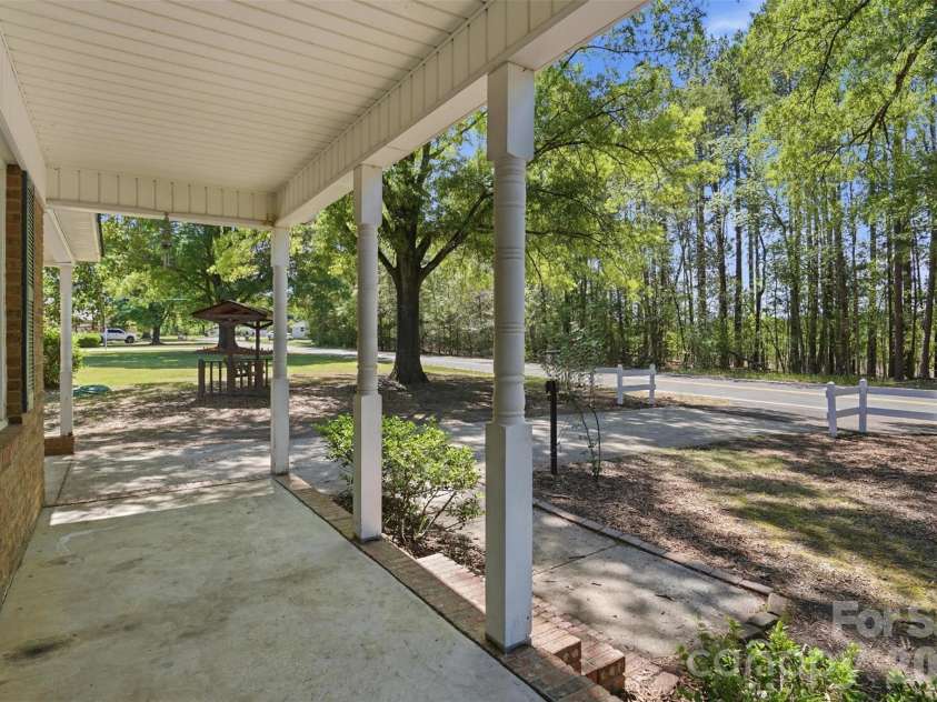 2068 Knight Road, Lancaster, SC 29720.  MLS# CAR4378905, YatesRealty ID 21855. 