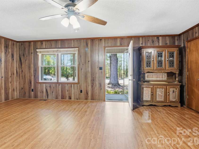 2068 Knight Road, Lancaster, SC 29720.  MLS# CAR4378905, YatesRealty ID 21855. 