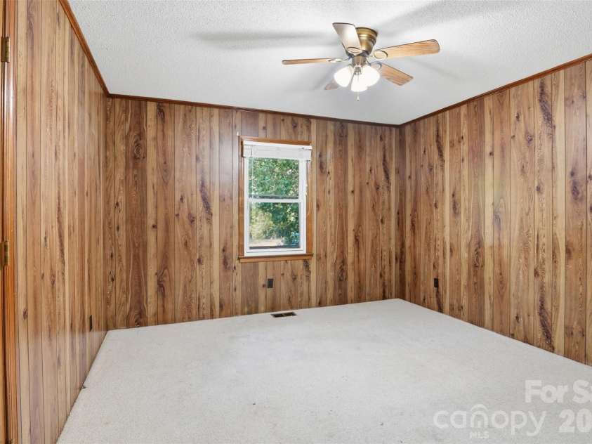 2068 Knight Road, Lancaster, SC 29720.  MLS# CAR4378905, YatesRealty ID 21855. 