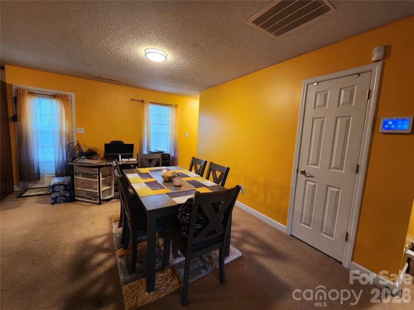 2013 Chadwell Court, Waxhaw, NC 28173.  MLS# CAR4379712, YatesRealty ID 21856. 