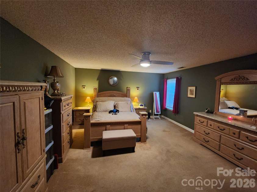 2013 Chadwell Court, Waxhaw, NC 28173.  MLS# CAR4379712, YatesRealty ID 21856. 