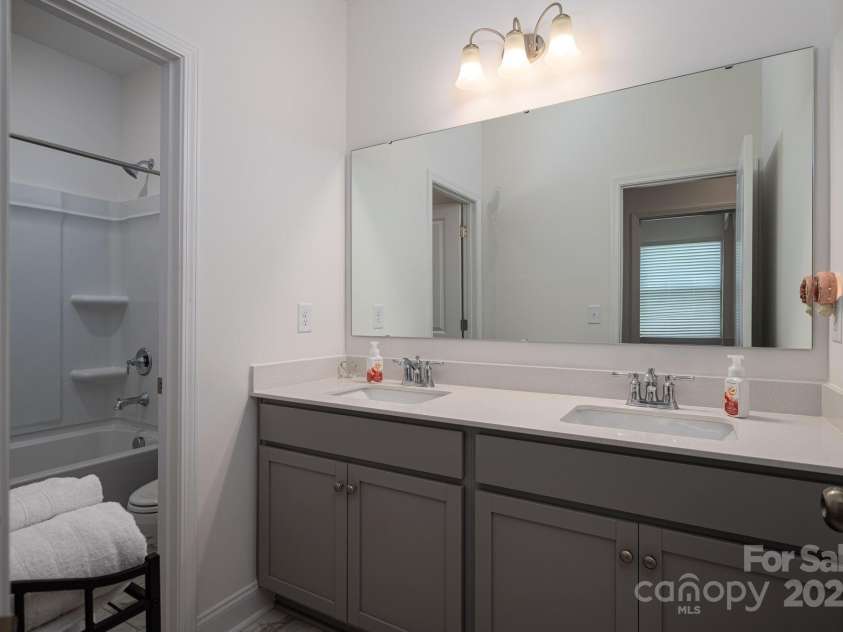 250 Winford Road, Troutman, NC 28166.  MLS# CAR4266735, YatesRealty ID 21856. 