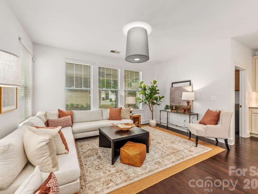2318 Woodward Avenue, Charlotte, NC 28206.  MLS# CAR4371509, YatesRealty ID 21857. 