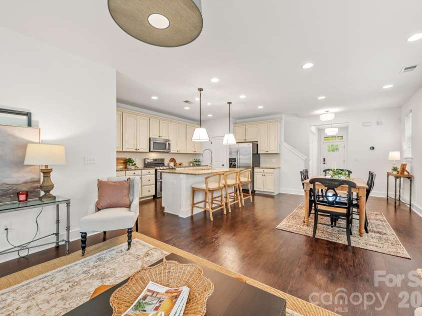 2318 Woodward Avenue, Charlotte, NC 28206.  MLS# CAR4371509, YatesRealty ID 21857. 