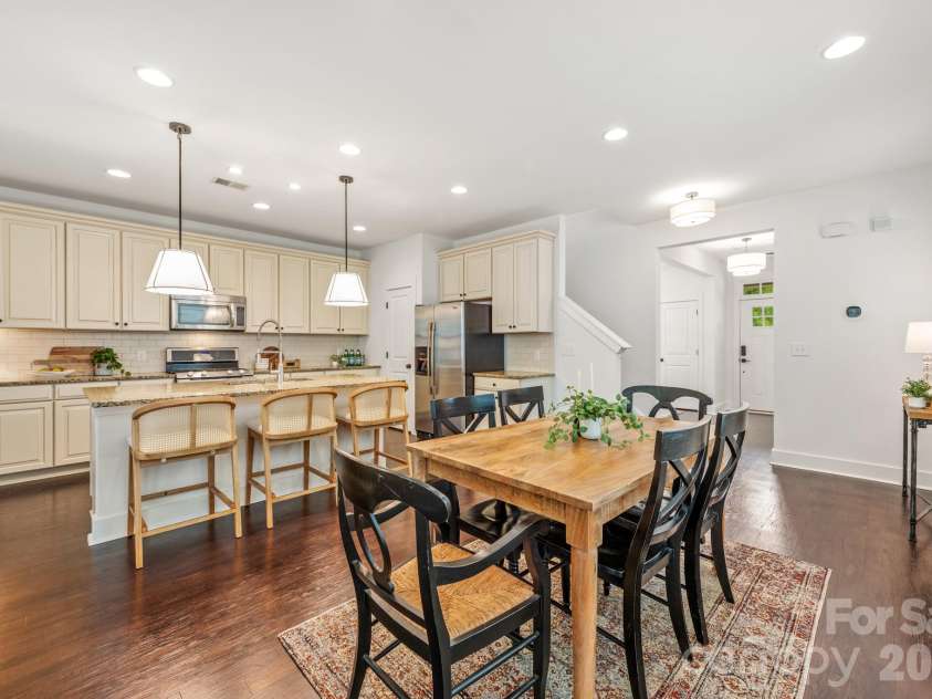 2318 Woodward Avenue, Charlotte, NC 28206.  MLS# CAR4371509, YatesRealty ID 21857. 