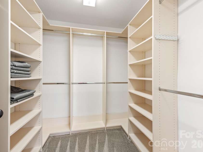 2318 Woodward Avenue, Charlotte, NC 28206.  MLS# CAR4371509, YatesRealty ID 21857. 