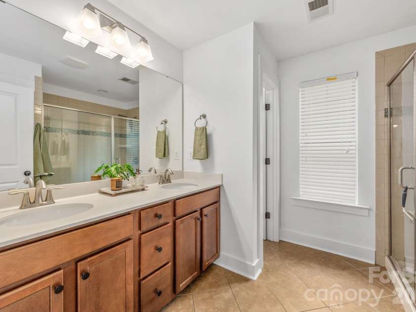 2318 Woodward Avenue, Charlotte, NC 28206.  MLS# CAR4371509, YatesRealty ID 21857. 