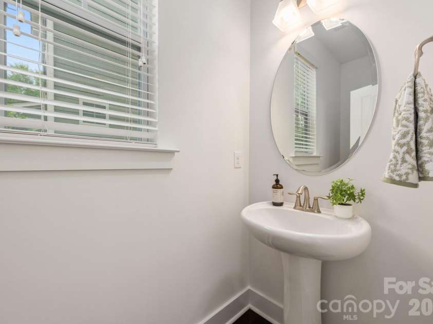 2318 Woodward Avenue, Charlotte, NC 28206.  MLS# CAR4371509, YatesRealty ID 21857. 
