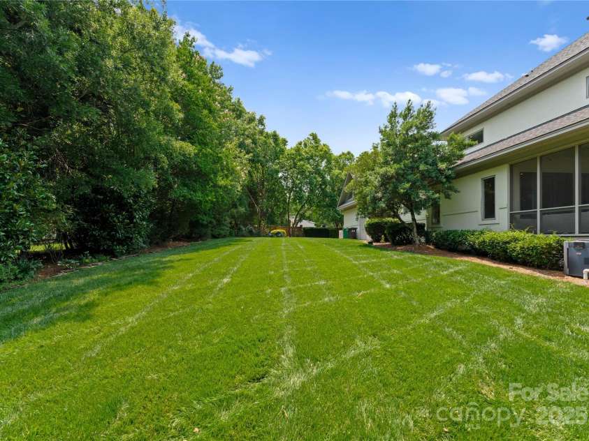 8813 Covey Rise Court, Charlotte, NC 28226.  MLS# CAR4264626, YatesRealty ID 21857. 