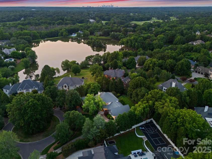 8813 Covey Rise Court, Charlotte, NC 28226.  MLS# CAR4264626, YatesRealty ID 21857. 