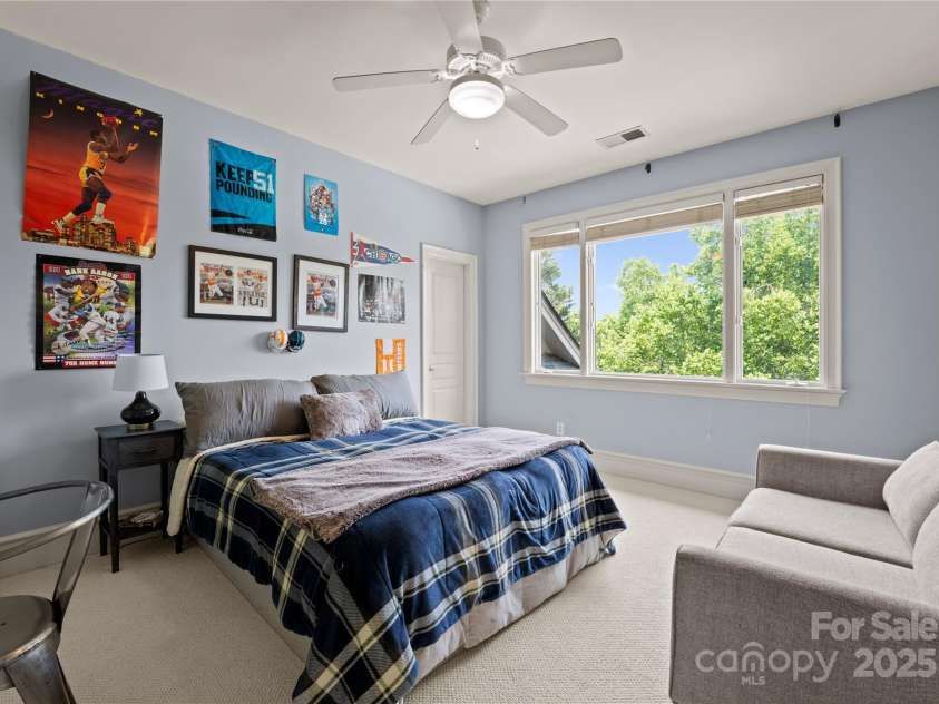 8813 Covey Rise Court, Charlotte, NC 28226.  MLS# CAR4264626, YatesRealty ID 21857. 