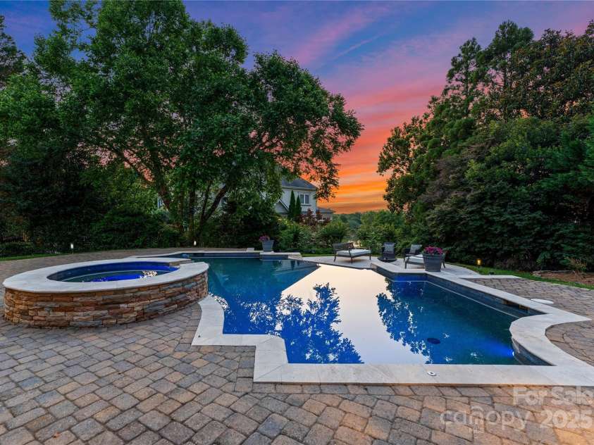 8813 Covey Rise Court, Charlotte, NC 28226.  MLS# CAR4264626, YatesRealty ID 21857. 