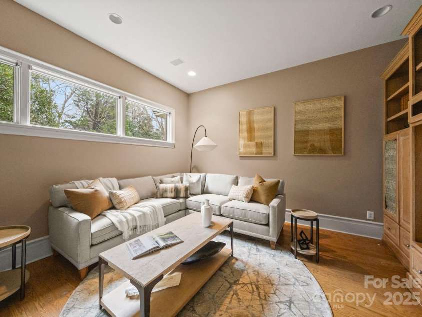 8813 Covey Rise Court, Charlotte, NC 28226.  MLS# CAR4264626, YatesRealty ID 21857. 