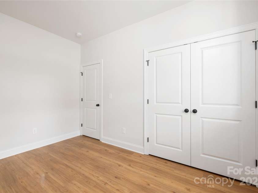 5404 Maplewood Lane, Charlotte, NC 28227.  MLS# CAR4225400, YatesRealty ID 21859. 