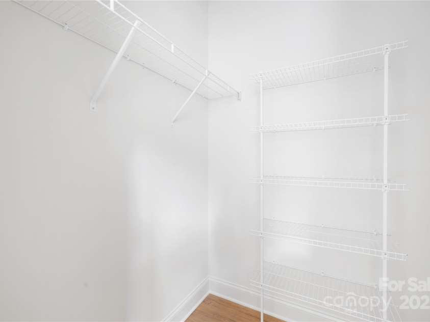 5404 Maplewood Lane, Charlotte, NC 28227.  MLS# CAR4225400, YatesRealty ID 21859. 