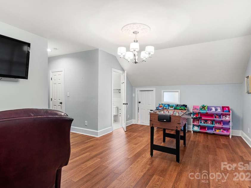 3419 Wylie Meadow Lane, Charlotte, NC 28269.  MLS# CAR4223040, YatesRealty ID 2186. 5th bedroom or bonus room