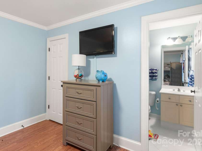 3419 Wylie Meadow Lane, Charlotte, NC 28269.  MLS# CAR4223040, YatesRealty ID 2186. Bedroom with bath
