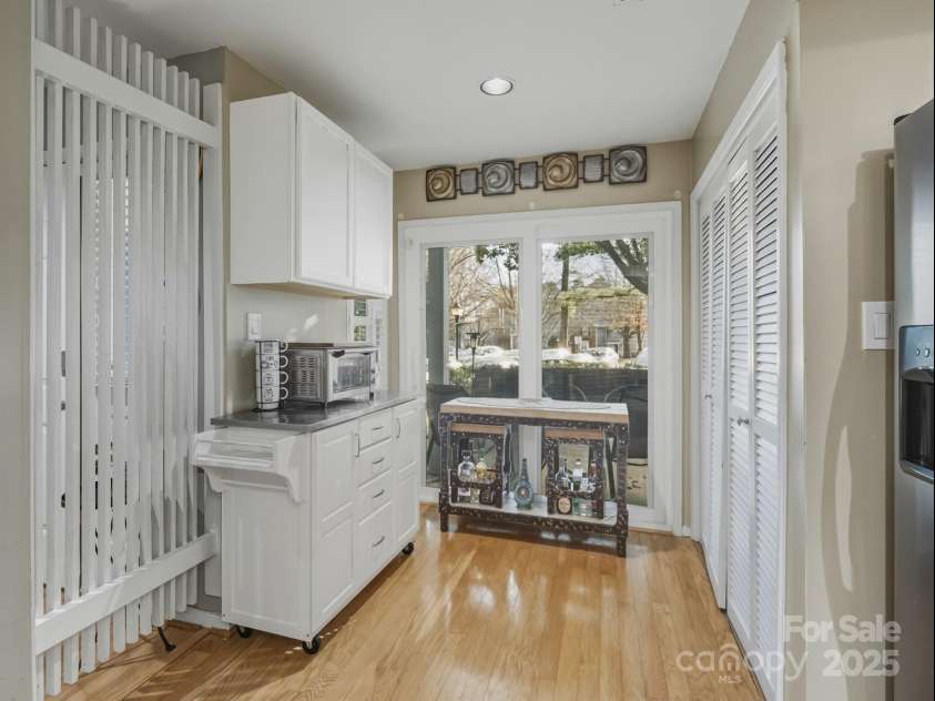 5215 Amity Springs Drive, Charlotte, NC 28212.  MLS# CAR4325111, YatesRealty ID 2186. 