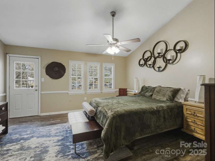 5215 Amity Springs Drive, Charlotte, NC 28212.  MLS# CAR4325111, YatesRealty ID 2186. 