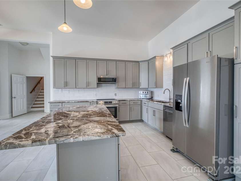 4164 54th Avenue, Hickory, NC 28601.  MLS# CAR4224752, YatesRealty ID 21860. 