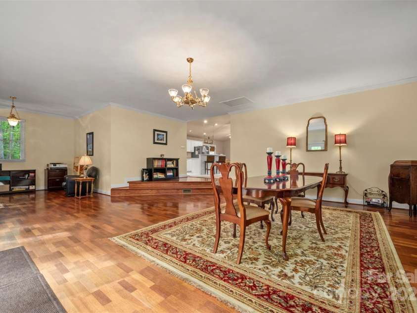 167 Lanier Drive, Landrum, SC 29356.  MLS# CAR4250453, YatesRealty ID 21861. 