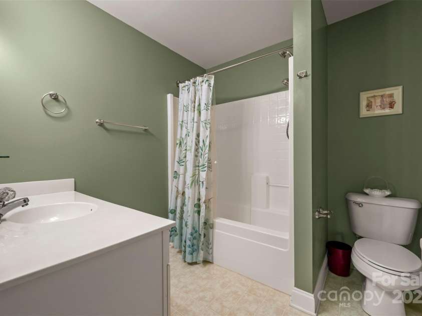 167 Lanier Drive, Landrum, SC 29356.  MLS# CAR4250453, YatesRealty ID 21861. 