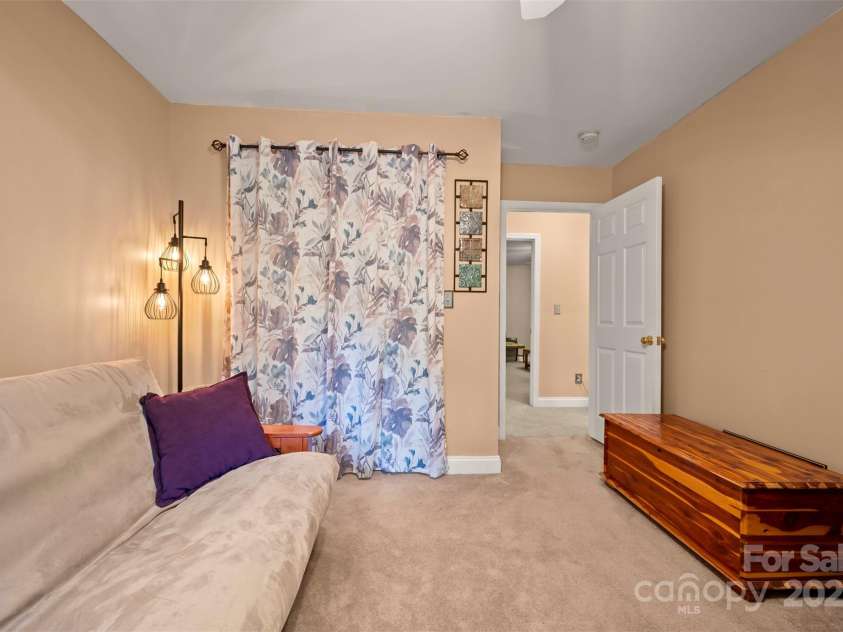 167 Lanier Drive, Landrum, SC 29356.  MLS# CAR4250453, YatesRealty ID 21861. 