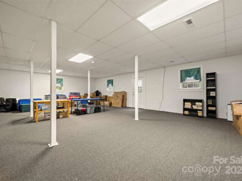 167 Lanier Drive, Landrum, SC 29356.  MLS# CAR4250453, YatesRealty ID 21861. 