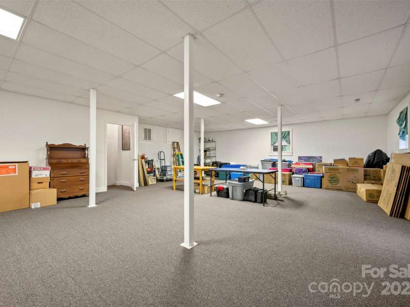 167 Lanier Drive, Landrum, SC 29356.  MLS# CAR4250453, YatesRealty ID 21861. 