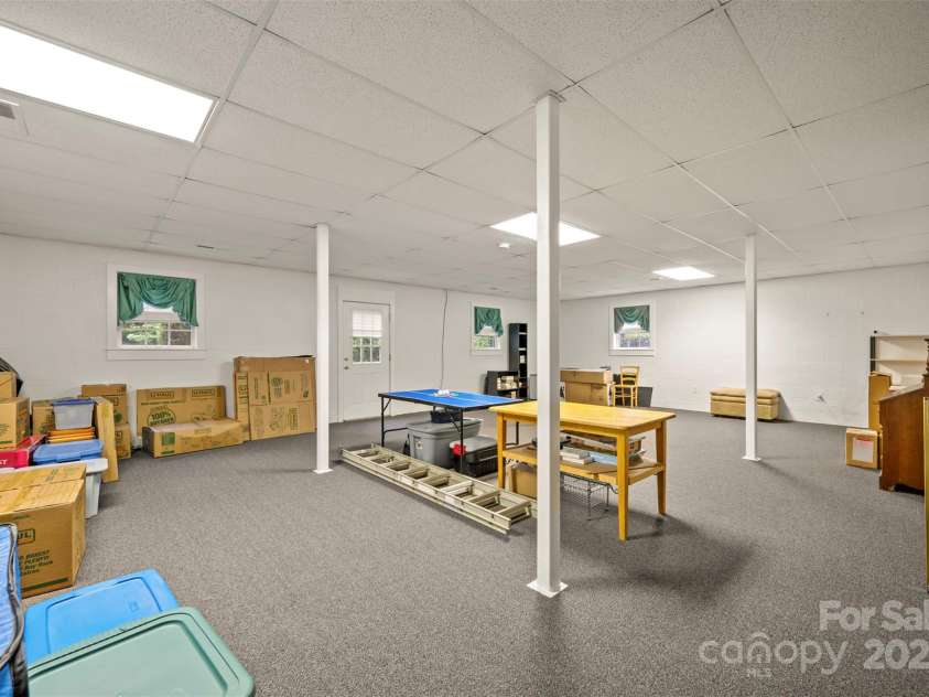 167 Lanier Drive, Landrum, SC 29356.  MLS# CAR4250453, YatesRealty ID 21861. 