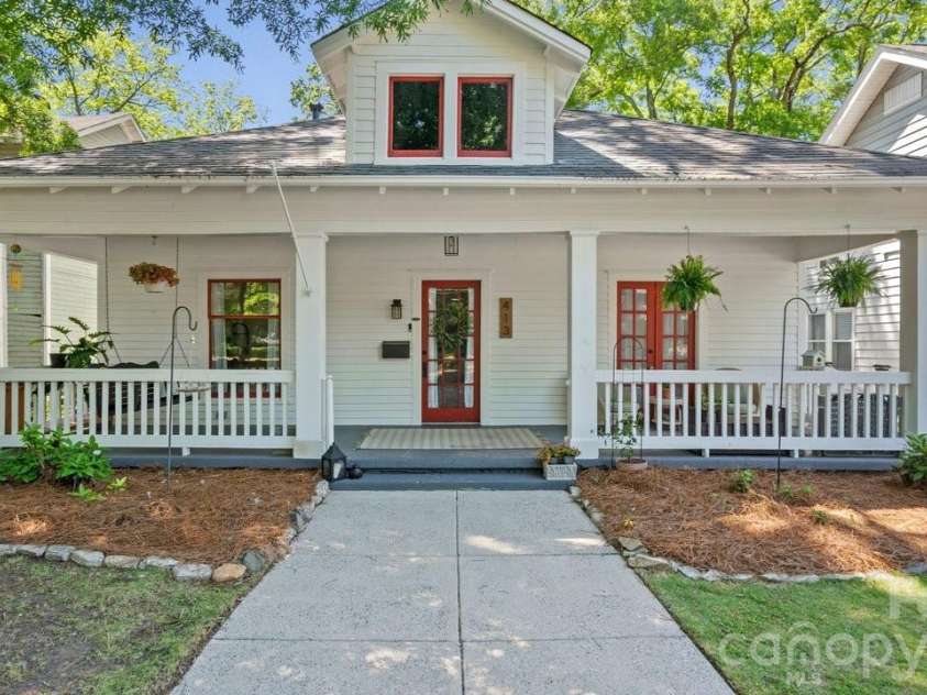 413 5th Avenue, Gastonia, NC 28052.  MLS# CAR4381956, YatesRealty ID 21861. 