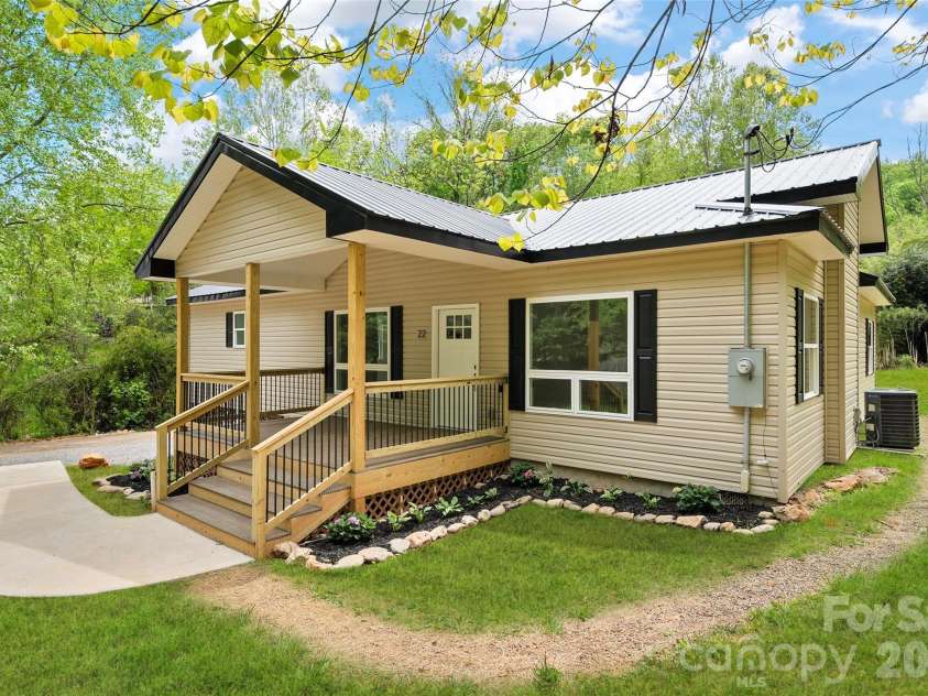 22 Ilyas Way, Waynesville, NC 28786.  MLS# CAR4377592, YatesRealty ID 21863. 