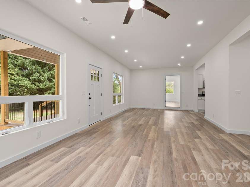 22 Ilyas Way, Waynesville, NC 28786.  MLS# CAR4377592, YatesRealty ID 21863. 