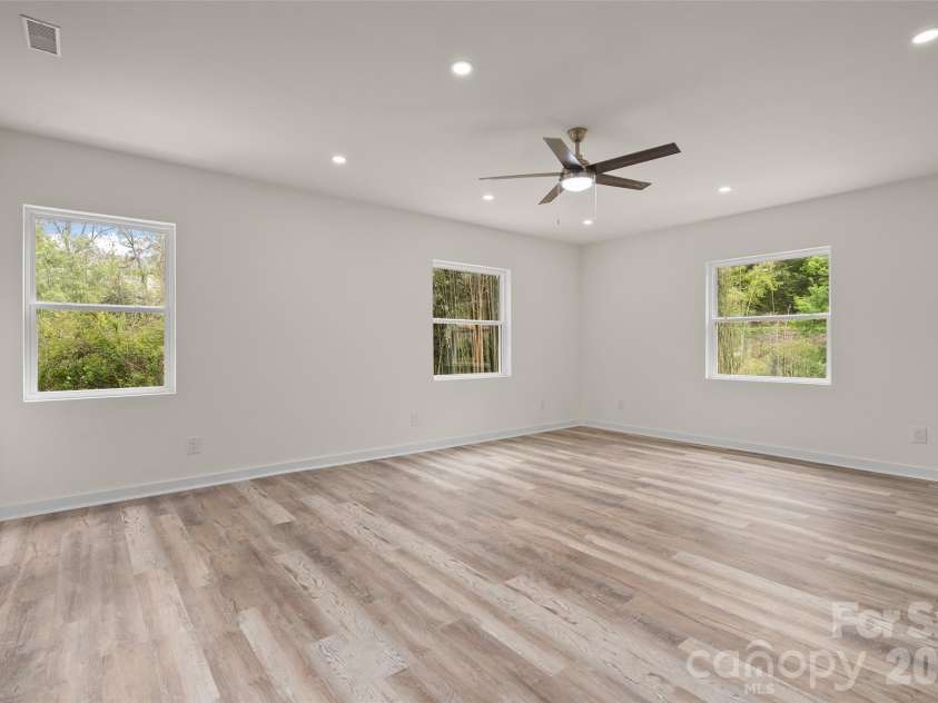 22 Ilyas Way, Waynesville, NC 28786.  MLS# CAR4377592, YatesRealty ID 21863. 