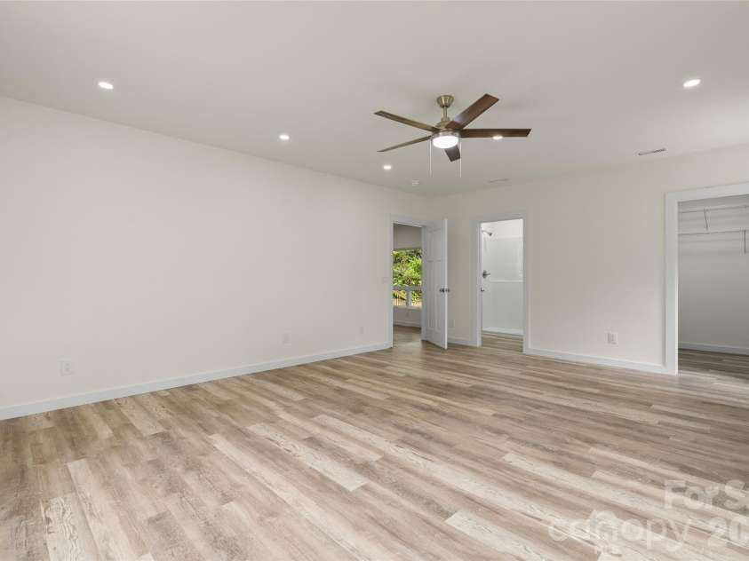 22 Ilyas Way, Waynesville, NC 28786.  MLS# CAR4377592, YatesRealty ID 21863. 