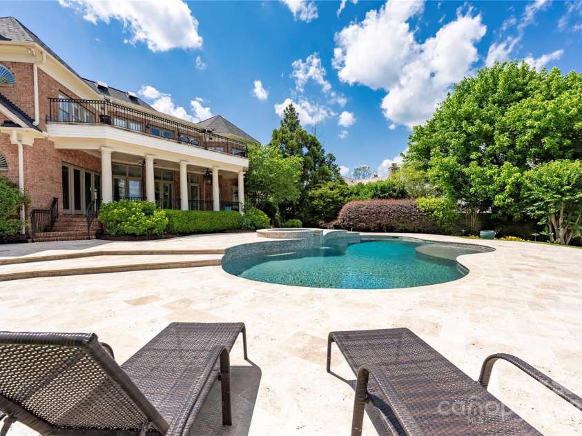 8721 Lake Challis Lane, Charlotte, NC 28226.  MLS# CAR4264096, YatesRealty ID 21863. 