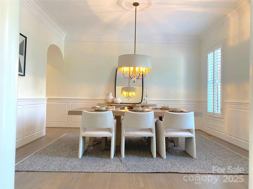 8721 Lake Challis Lane, Charlotte, NC 28226.  MLS# CAR4264096, YatesRealty ID 21863. 