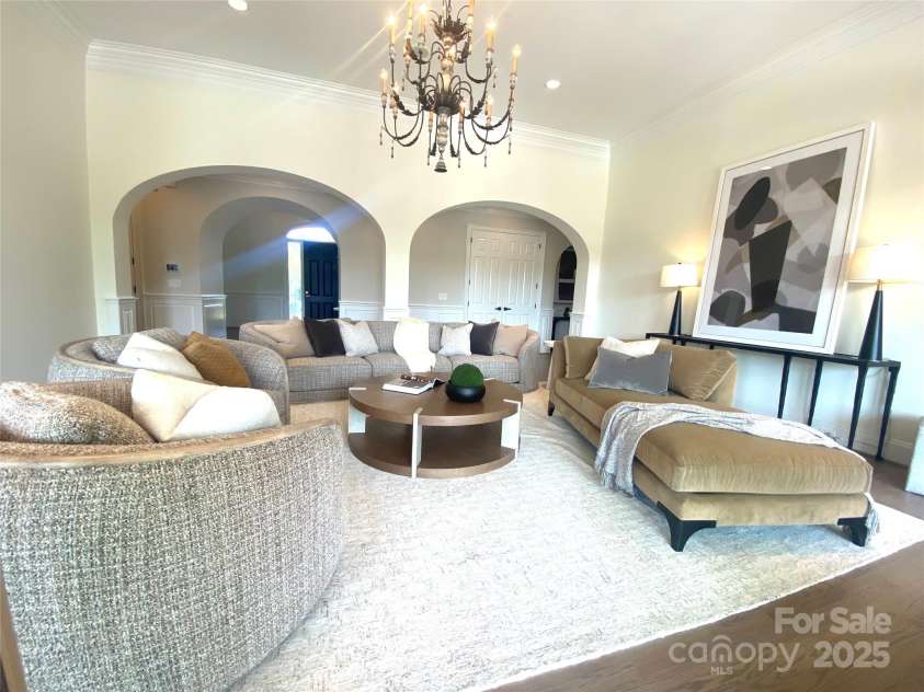 8721 Lake Challis Lane, Charlotte, NC 28226.  MLS# CAR4264096, YatesRealty ID 21863. 