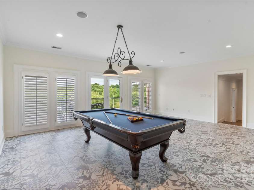 8721 Lake Challis Lane, Charlotte, NC 28226.  MLS# CAR4264096, YatesRealty ID 21863. Bonus Room Overlooking pool and lake