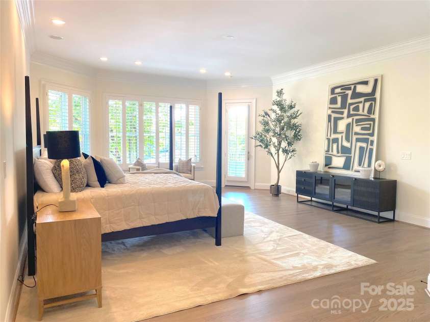 8721 Lake Challis Lane, Charlotte, NC 28226.  MLS# CAR4264096, YatesRealty ID 21863. Primary BR