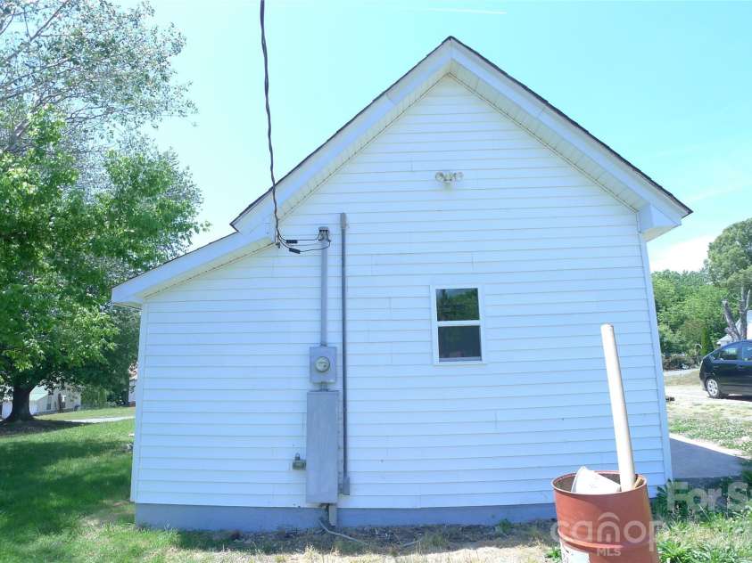 221 Duke Street, Cooleemee, NC 27014.  MLS# CAR4407077, YatesRealty ID 21864. 