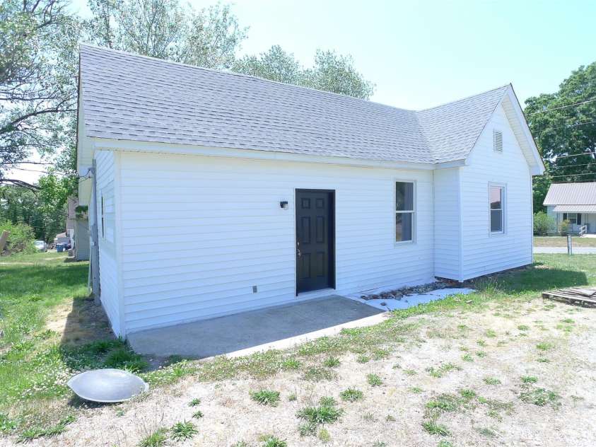 221 Duke Street, Cooleemee, NC 27014.  MLS# CAR4407077, YatesRealty ID 21864. 
