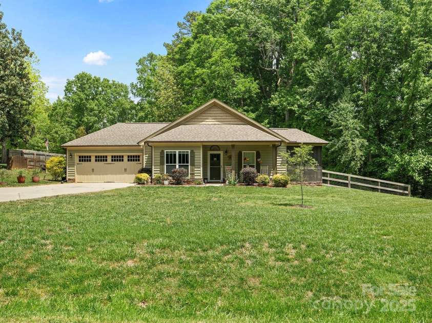 10340 Williams Road, Mint Hill, NC 28227.  MLS# CAR4247829, YatesRealty ID 21865. 1.25 Acres