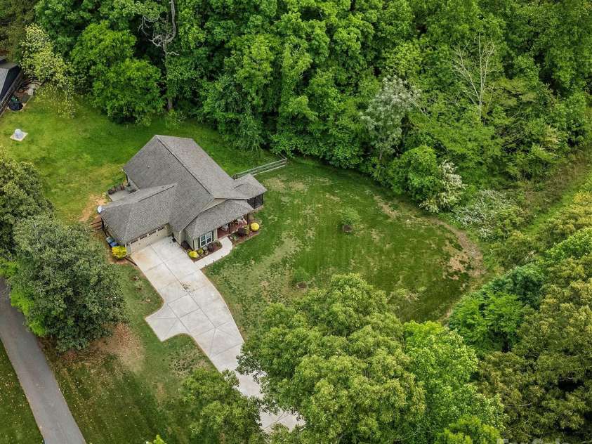 10340 Williams Road, Mint Hill, NC 28227.  MLS# CAR4247829, YatesRealty ID 21865. 1.25 Acres