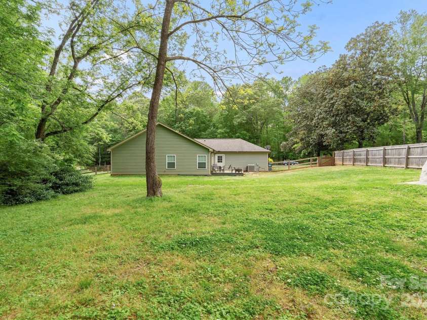10340 Williams Road, Mint Hill, NC 28227.  MLS# CAR4247829, YatesRealty ID 21865. Large Backyard